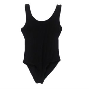 🎈Ribbed black bodysuit